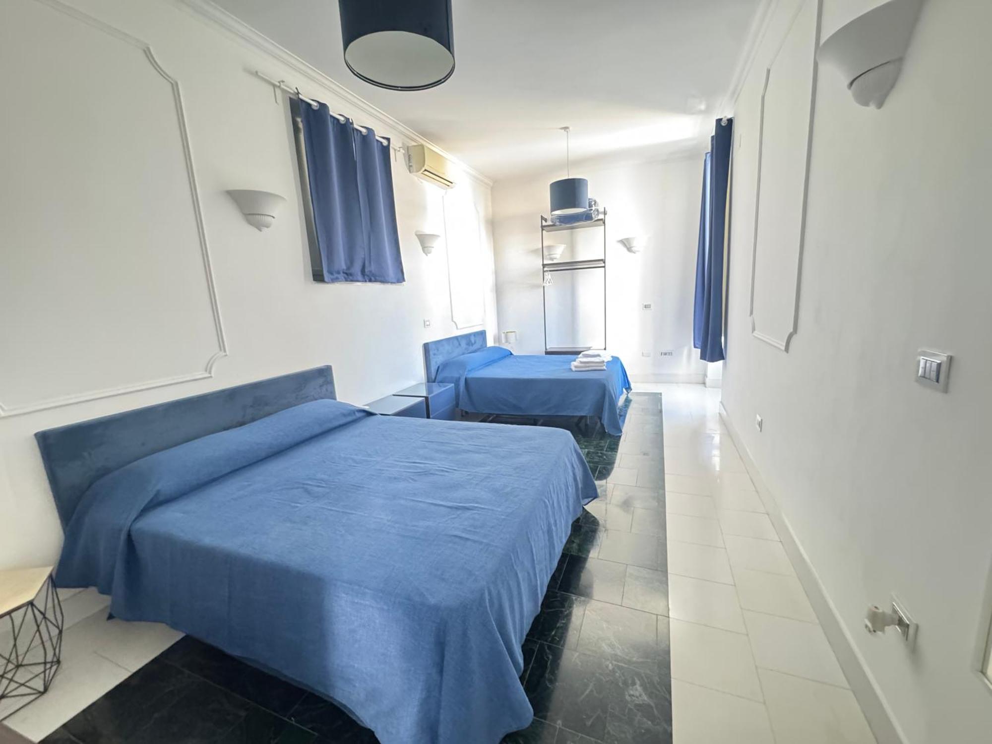 Apartment Amazing And Penthouse With Terraces In The Heart Of Naples