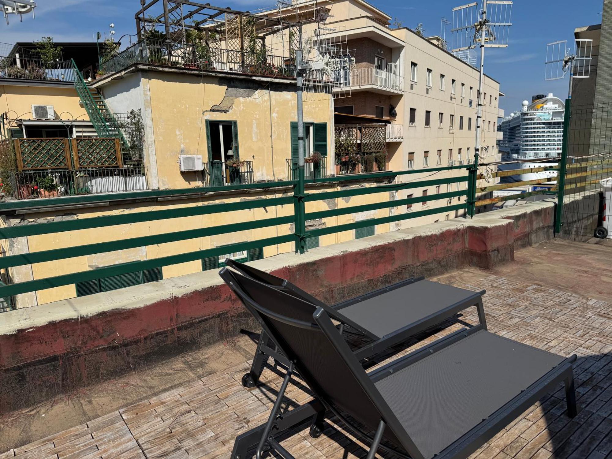 Apartment Amazing And Penthouse With Terraces In The Heart Of
